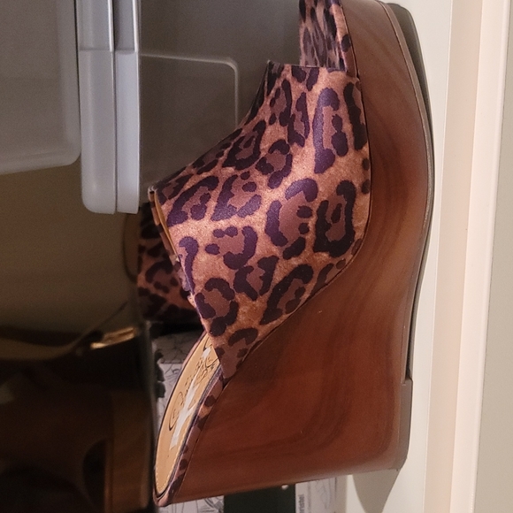 Jessica Simpson Shantelle Wedge Heels - Picture 3 of 7